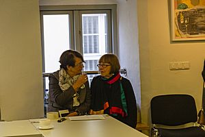 Die sich Unterhaltenden