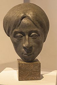 Ursula (Bronze von Gerhard Rommel)